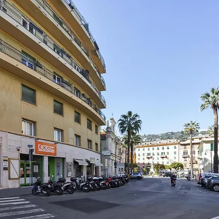 Appartement Large In The Heart Of By Wonderful Italy