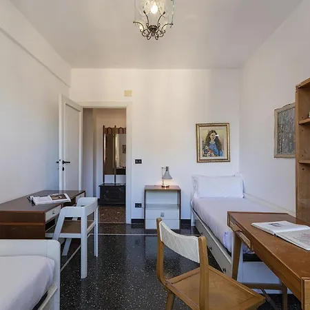 Large In The Heart Of By Wonderful Italy *
